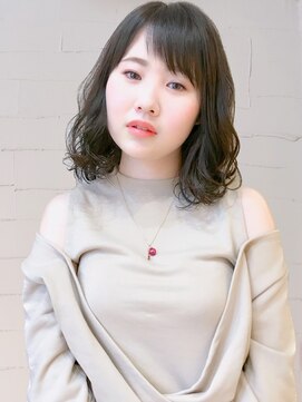 ユーフォリア バイ ホラン(Euphoria by HoLan) 前髪短めふんわりボブ