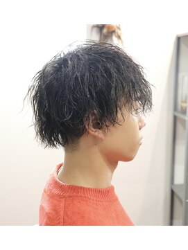 ウィスカーヘアー(whisker hair) ツイストスパイラル