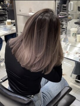 サイン 表参道(SIGN) レイヤーカットバレイヤージュカラーケアブリーチ