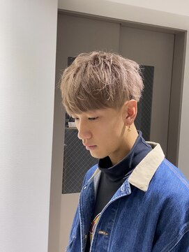 フレームプラス なんば駅前店(FRAME+) ミルクティーベージュ