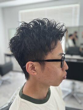 スワッグ(SWAG) メンズカット/メンズパーマ/シェービング/眉毛カット/ヘッドスパ