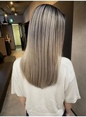 バレイヤージュ、ハイライト、レイヤーロング、グレーベージュ