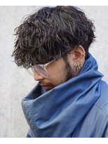 レタッチ バイ フィフス 天神大名(RETOUCH by fifth)&nbsp;大名波巻きパーマツイストスパイラルパーマッシュウルフカット