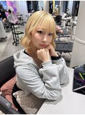 ハイトーンボブ　ホワイトボブ　ミニボブ　切りっぱなし　YUKI
