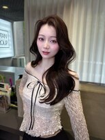 リリー(Lilley)&nbsp;韓国ヘア/レイヤーカット/顔周りカット/透明感カラー/艶感カラー