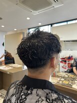 ヘアメイクアバンセ(HAIR MAKE AVANCE)&nbsp;スペインカール×刈り上げ低め