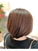 ピンクブラウンx肩上ボブスタイル