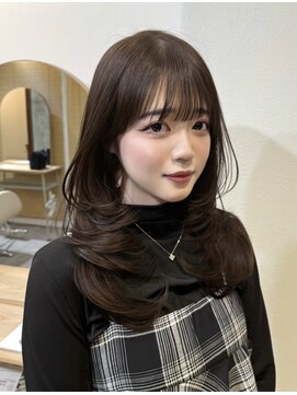 ムージー(moug) オリーブベージュ × レイヤーカット