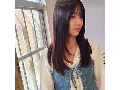 ジョナ(Jona)の写真