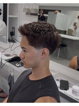 グルーマーズクレッジ 渋谷店(GROOMER/S CREDGE) テーパーフェードスパイキーショート