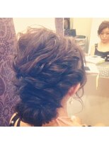 ヘアメイクアンドセットサロン リッコ(Hair make&set salon Ricco)&nbsp;大人かわいいウェーブ細巻きシニオン