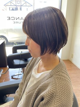 エントランスデパーチャー(ENTRANCE DEPARTURE) 【YuKuRu  HAIR  FACTORY 】丸みショート