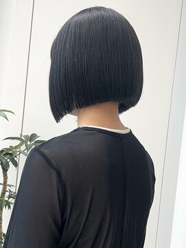 ロンド 表参道店(Lond) ボブ 切りっぱなしボブ 外ハネボブ 韓国ボブ タッセルボブ