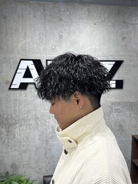 オルズ 渋谷(ALLZ) ツイストスパイラルパーマ黒髪刈り上げマッシュツイストパーマ