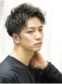ツイスパツーブロックワイルドアップバングクセ毛風刈り上げ