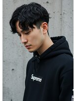 キャンバス バイ ネオリーブ 横浜西口(Canvas by neo.)&nbsp;センターパートスパイラルパーマ黒髪刈り上げ