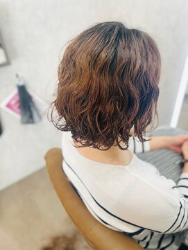 イルバイアトモス(ilu by Atmos) ウェーブ ミックスパーマ