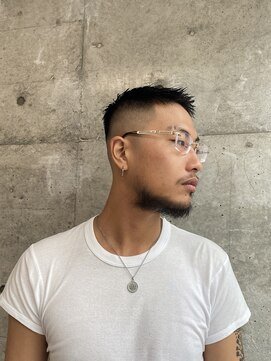 レンゲン(LENGEN) メンズパーマフェードバーバーツイスト理容室カット