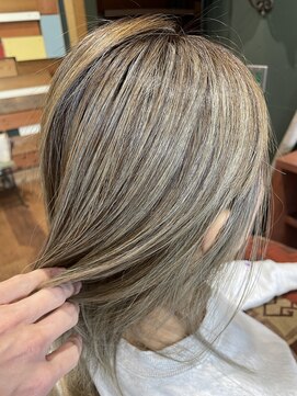 エイチエスプラス ヘアサロン(hs plus hair salon) 白髪ぼかしハイライト