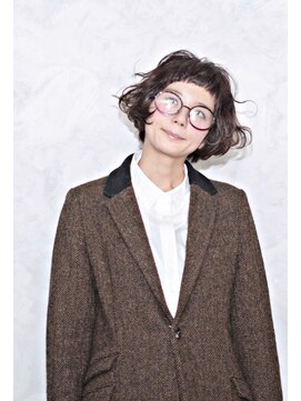 ニーナ(27nina) 丸眼鏡ガール