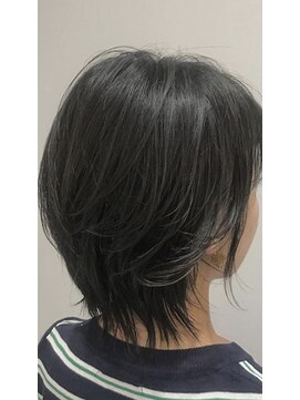 アミル(AMIL) ショートウルフ