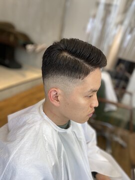 アンダーバーホワイトモデ 河内長野(_WHITE mode) ☆フェードカット