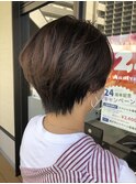 ショートボブ
