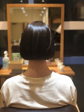 ホロー(Hollow) ミニボブ