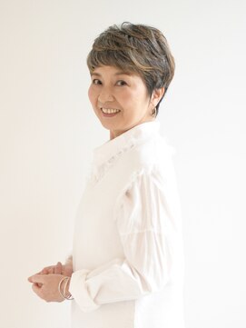えがお美容室 【えがお美容室】50代60代に人気◎骨格似合わせショートスタイル