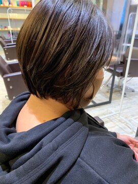 トレ(tre.) 甲子園口/髪質改善/縮毛矯正/白髪染め/ハイライト/酸性