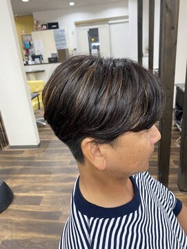 ヘアープロポーザー ラグ(hair proposer Leggu) センターパート×ハイライト