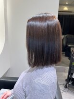 コウ(Koh)&nbsp;酸性ストレート/パツっと前下がりボブ