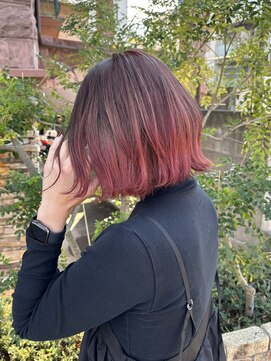 エミタス 三年坂(Emitas) グラデーションカラー／ブリーチ/暖色カラー【和歌山】