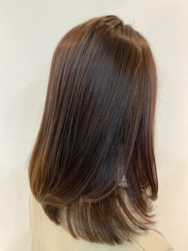 ピエスプリヴェ(PIECE PRIVE) 艶髪ミディアムレイヤー