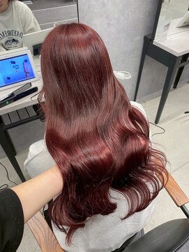 ラックスビールーチェ 沖縄那覇イオンモール店(LUXBE LUCE) 艶感たっぷり/レッドブラウン