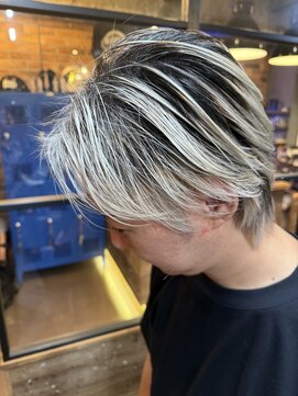 バジオットエイチ(BUZZIoT h) MEN‘s バレイヤージュ