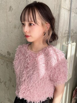 アロ 大阪梅田(alo) 【momoa】インナーホワイトカラー《ブリーチ/大阪梅田》