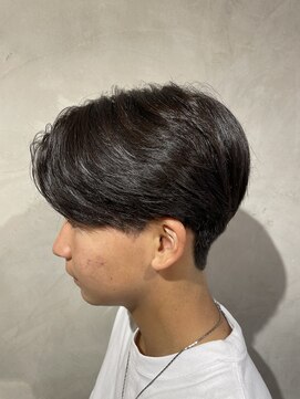 ニコ トウキョウ ヨコハマ(nico) メンズセンターパートニュアンスパーマ毛流れメンズパーマ刈上げ