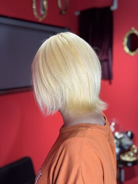 クインセス(Quincess) White Blond【ホワイトブロンド】