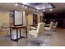 アグ ヘアー アプレ 宮崎若草通り店(Agu hair apre)