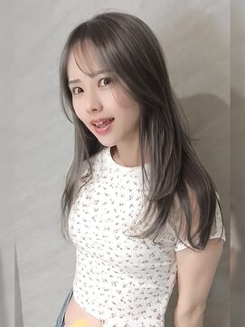 ハイストリートヘア(High street Hair) くびれ小顔レイヤーカット☆ナチュラルで可愛いセミロング