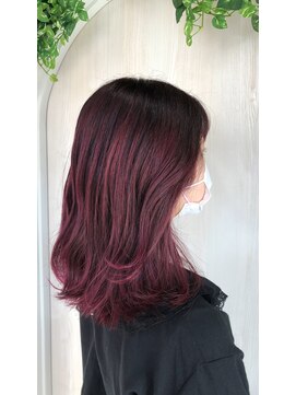 シェーヌ(CHAINE) チェリーレッド×切りっぱなしロブ