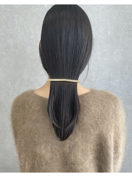 ローウェ 青山 表参道(Louwe) 髪質改善×アッシュ 表参道 青山 AMANI