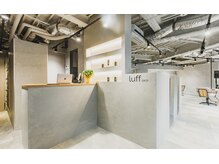 ラフ 銀座(luff)の雰囲気（☆グレーと木を基調とした落ち着いた空間☆）