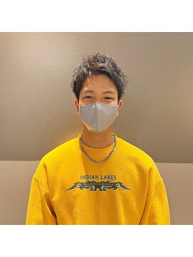 イル(il) アップバングショート