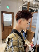 エイトデイズ 三宮駅前店(EIGHT days)&nbsp;レッドカラー