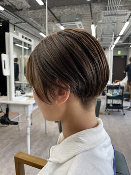 リミットバイアフィナー 大宮店(limit by Afinar) レディース刈り上げマッシュショート