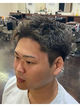 ジョイボックス(JOYBOX) ツーブロック＋ピンパーマ　30代40代50代