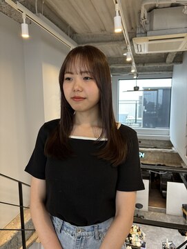 ヌープヘアーアイス(NUUP.hair ici) 小顔似合わせカットオリーブベージュ透明感艶感カラーレイヤー