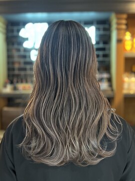 メリー(merry craftsman's factory) バレイヤージュカラー